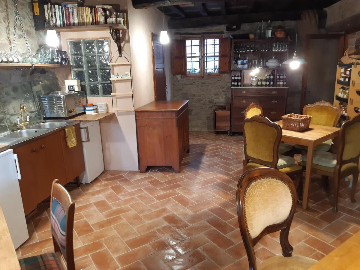 Attic With Balcony At Locanda Del Capo Capannori Eksteriør billede