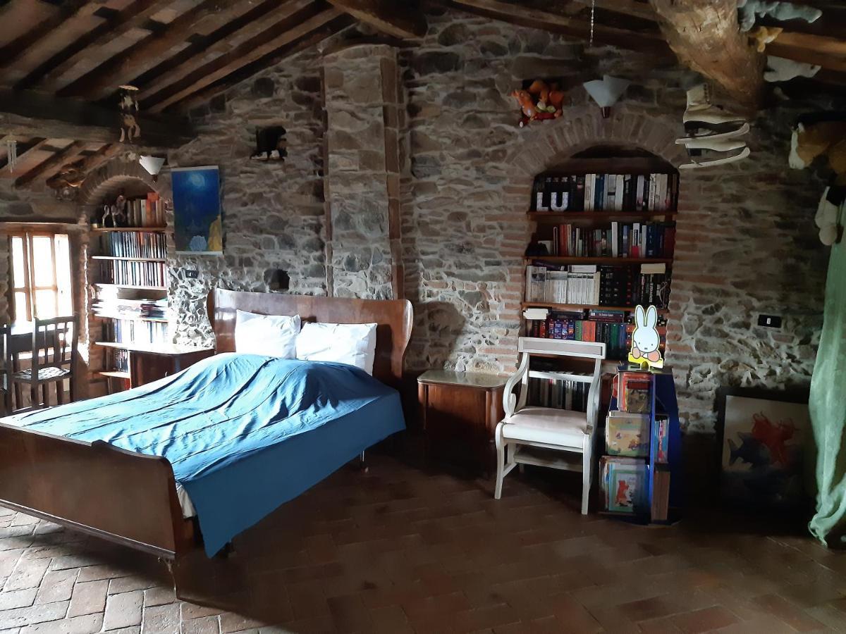 Attic With Balcony At Locanda Del Capo Capannori Eksteriør billede